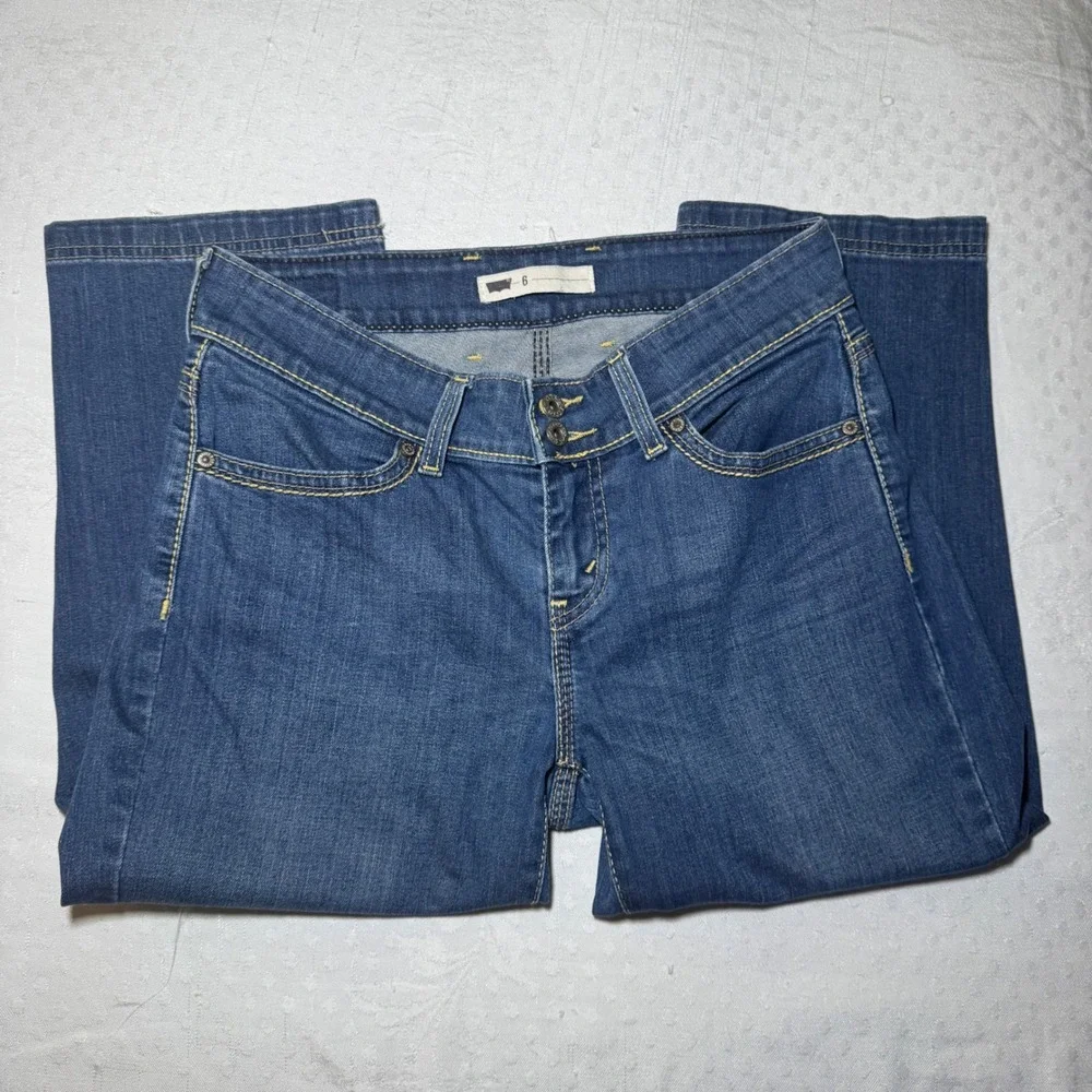 Levi's Medium Wash Double Button Denim Capri Cropped Jeans Women's Size 6 W28